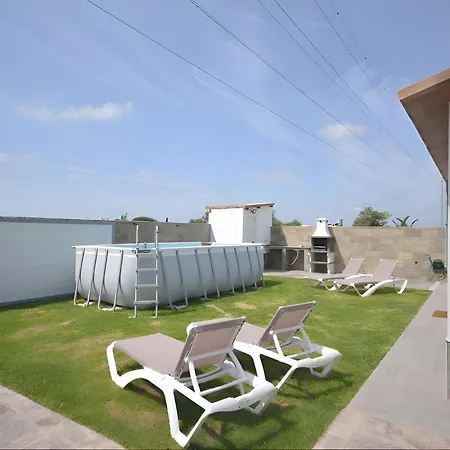 Chalet En Conil Con Barbacoa Y Piscina Portatil *