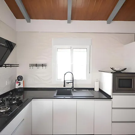 Holiday home Chalet En Conil Con Barbacoa Y Piscina Portatil Conil De La Frontera