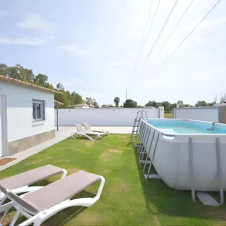 Chalet En Conil Con Barbacoa Y Piscina Portatil * Conil De La Frontera